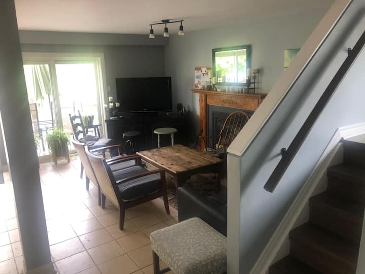Cottage By The Beach. - Wasaga Beach