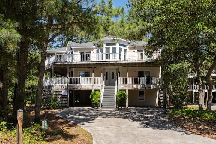 Aegean Odyssey: Corolla Light Resort, 6 Bedrooms - Corolla, NC