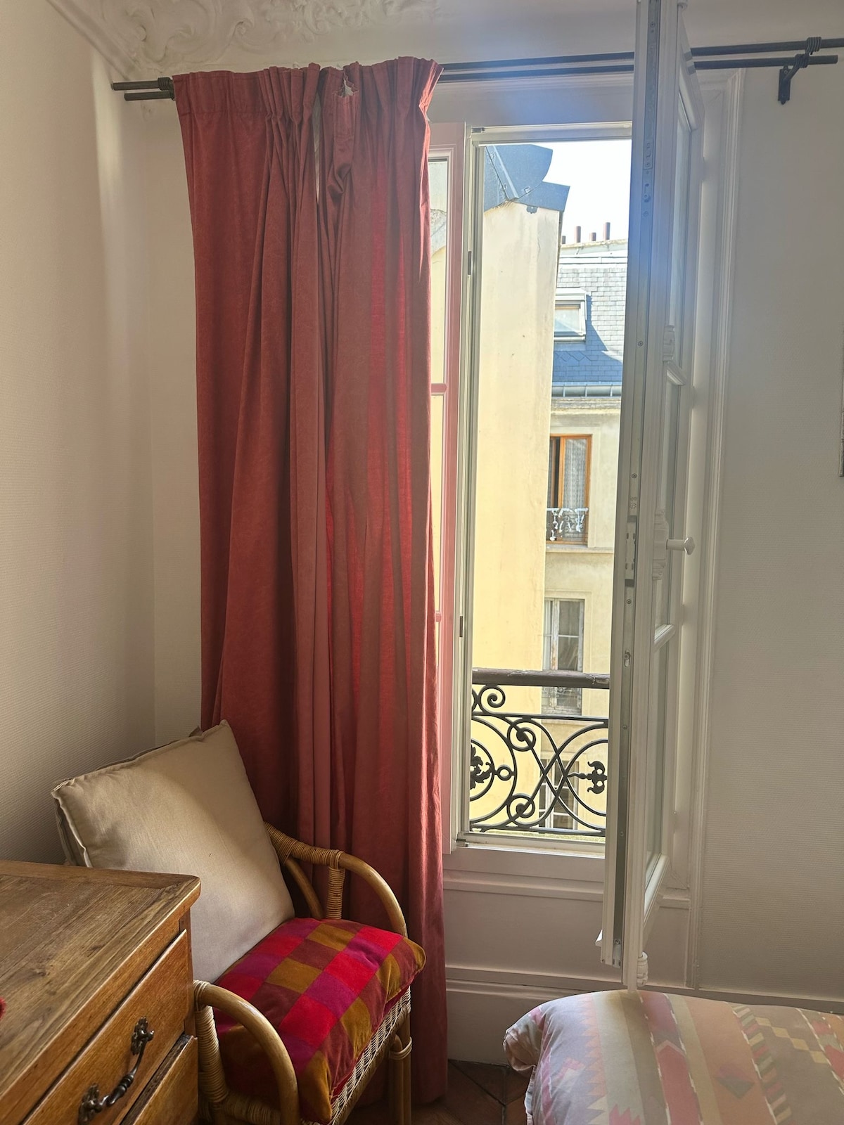 6区の明るく魅力的なお部屋 - 借りられるアパート - パリ, イル