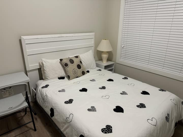 Cozy Room 4 D Night - Prince George