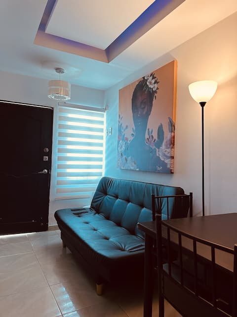 Popular Airbnb listing: House for 6, terrace and garage in Suroriente