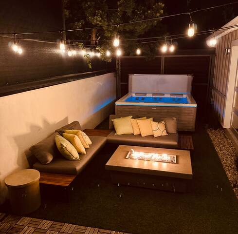 Prime Venice!! Brand New Private Home Near it All! gallery image 3