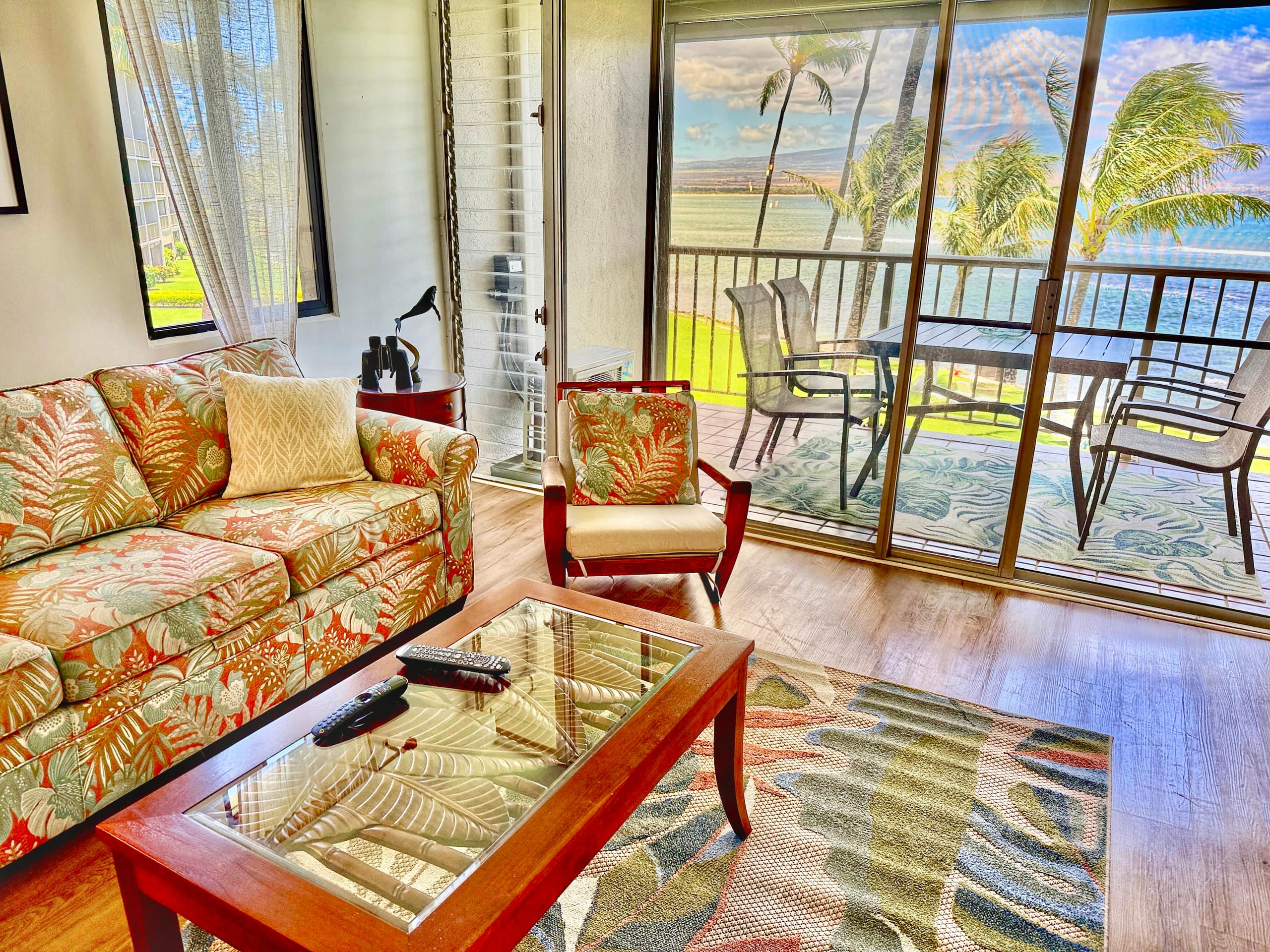 Condo in Maalaea · ★4.95 · 1 bedroom · 2 beds · 1 bath - Image 2