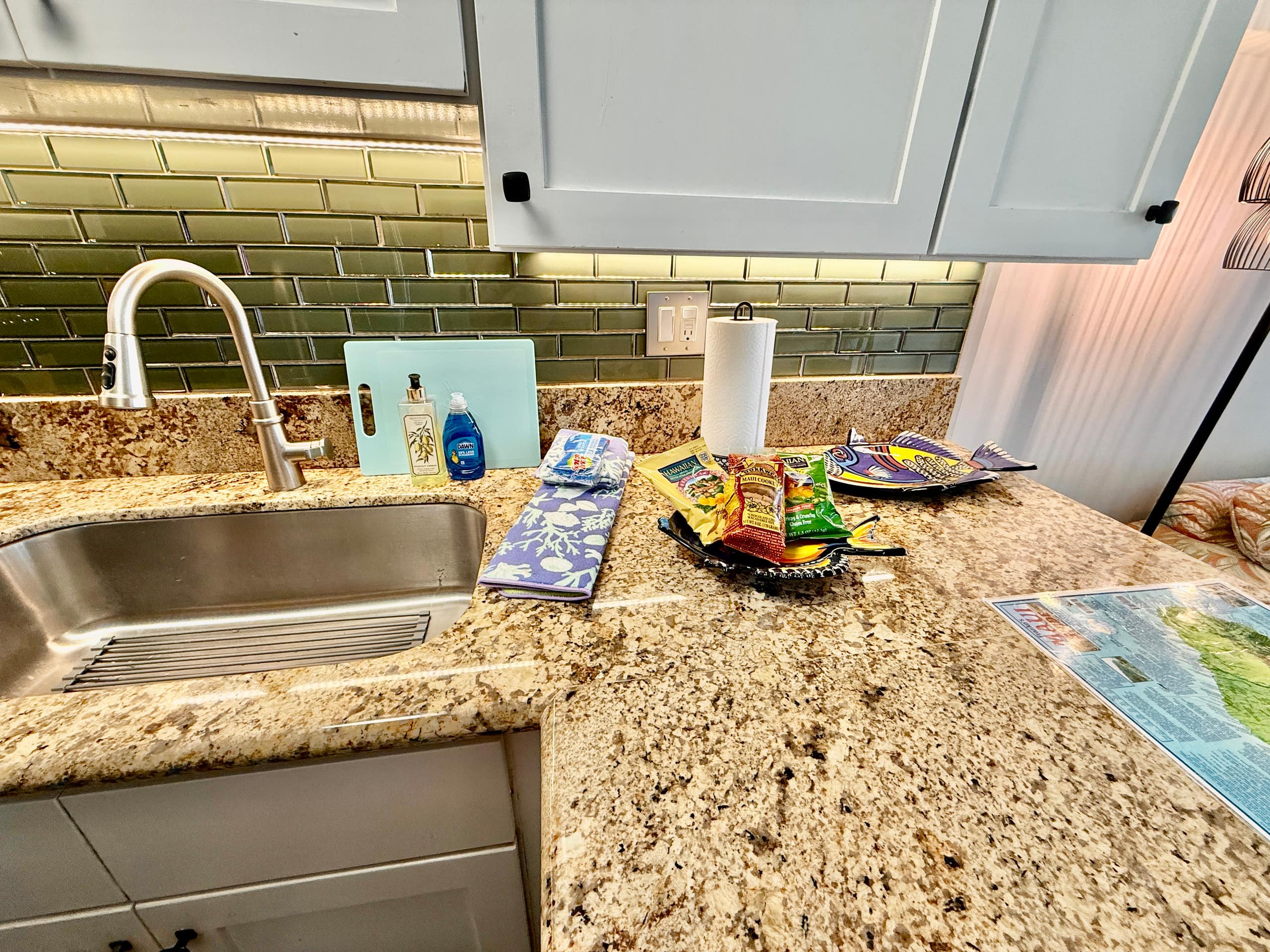 Condo in Maalaea · ★4.95 · 1 bedroom · 2 beds · 1 bath - Image 17