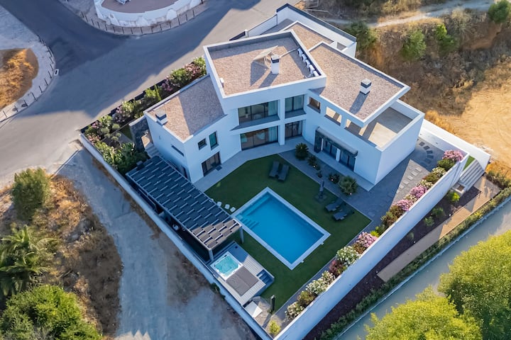 Luxueuse Maison Avec Piscine, Jacuzzi Et Cinéma - Albufeira