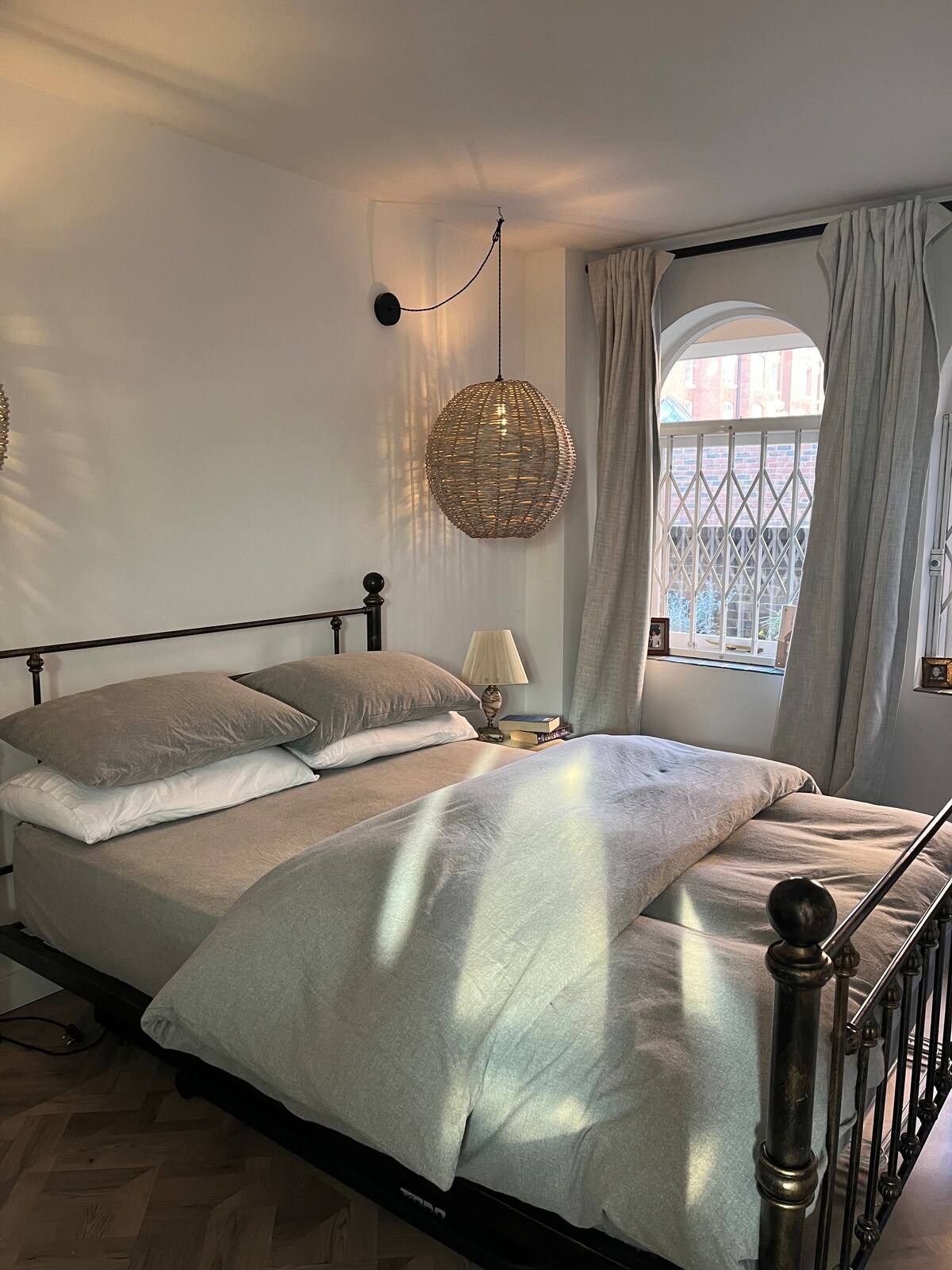 Dvokrevetna spavaća soba