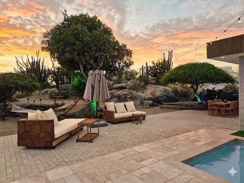 Arunova l Secluded Nature Retreat & Private Views