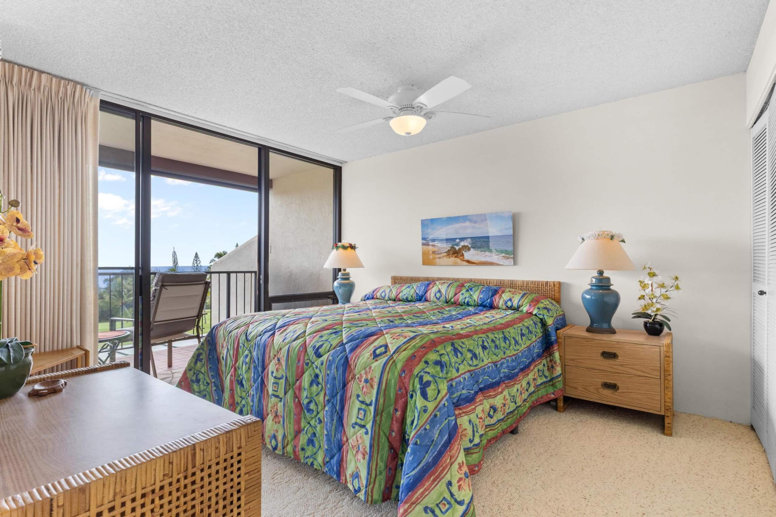Condo in Kailua-Kona · ★5.0 · 3 bedrooms · 4 beds · 2 private baths - Image 16