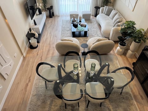 Cozy penthouse w/ private pool @ Galleria Compound