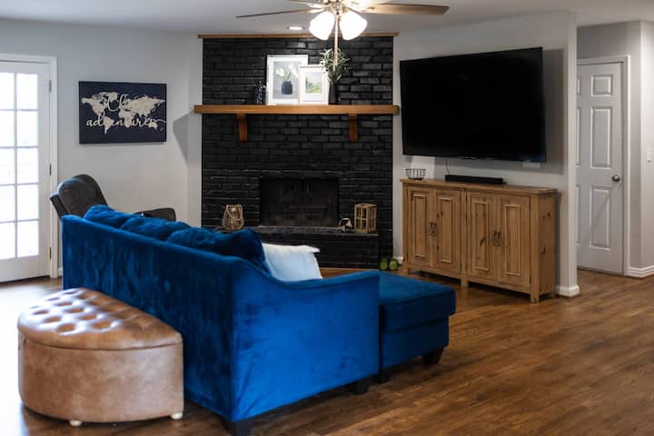 5br Home Steps From Omniplex Sports Center - Lewis Smith Lake