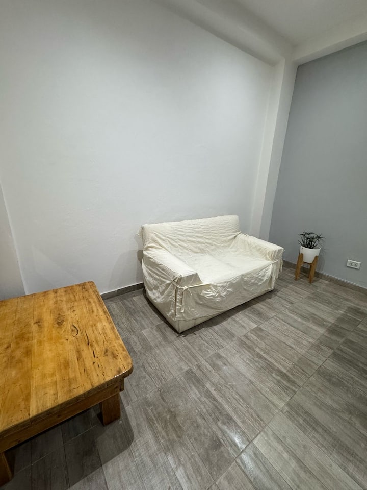 PH на первом этаже с 1 спальней в Mataderos