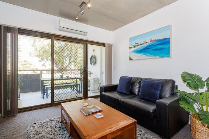 Rhythm By The Coast - Steps To Beach*free Parking - Perth
