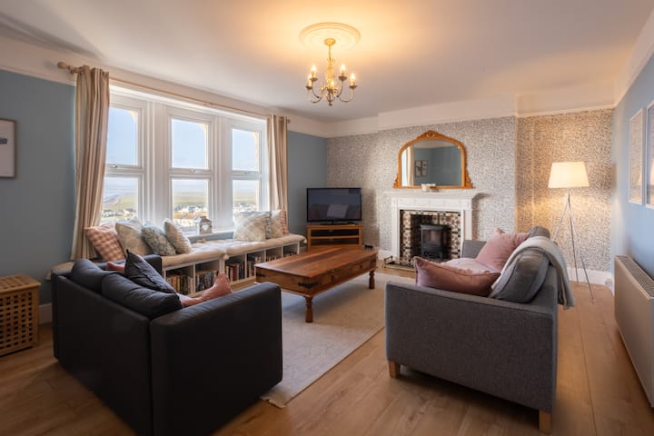 Stylish 3 Bed | Stunning Westward Ho! Views - Bideford