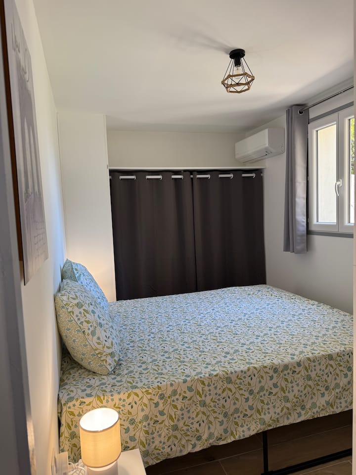 საძინებელი 1