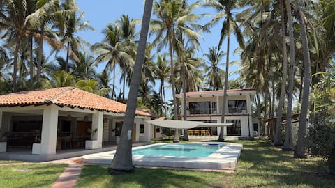 Casa Tuscania "Oceanfront" - La Libertad