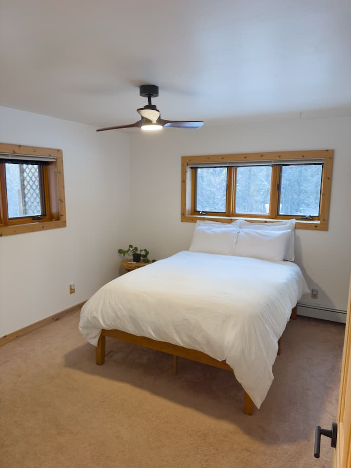 საძინებელი 1