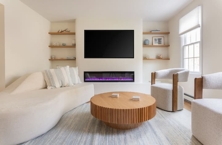 Modern Cape Escape • Fire Pit • Pond Beach Access - Mashpee, MA
