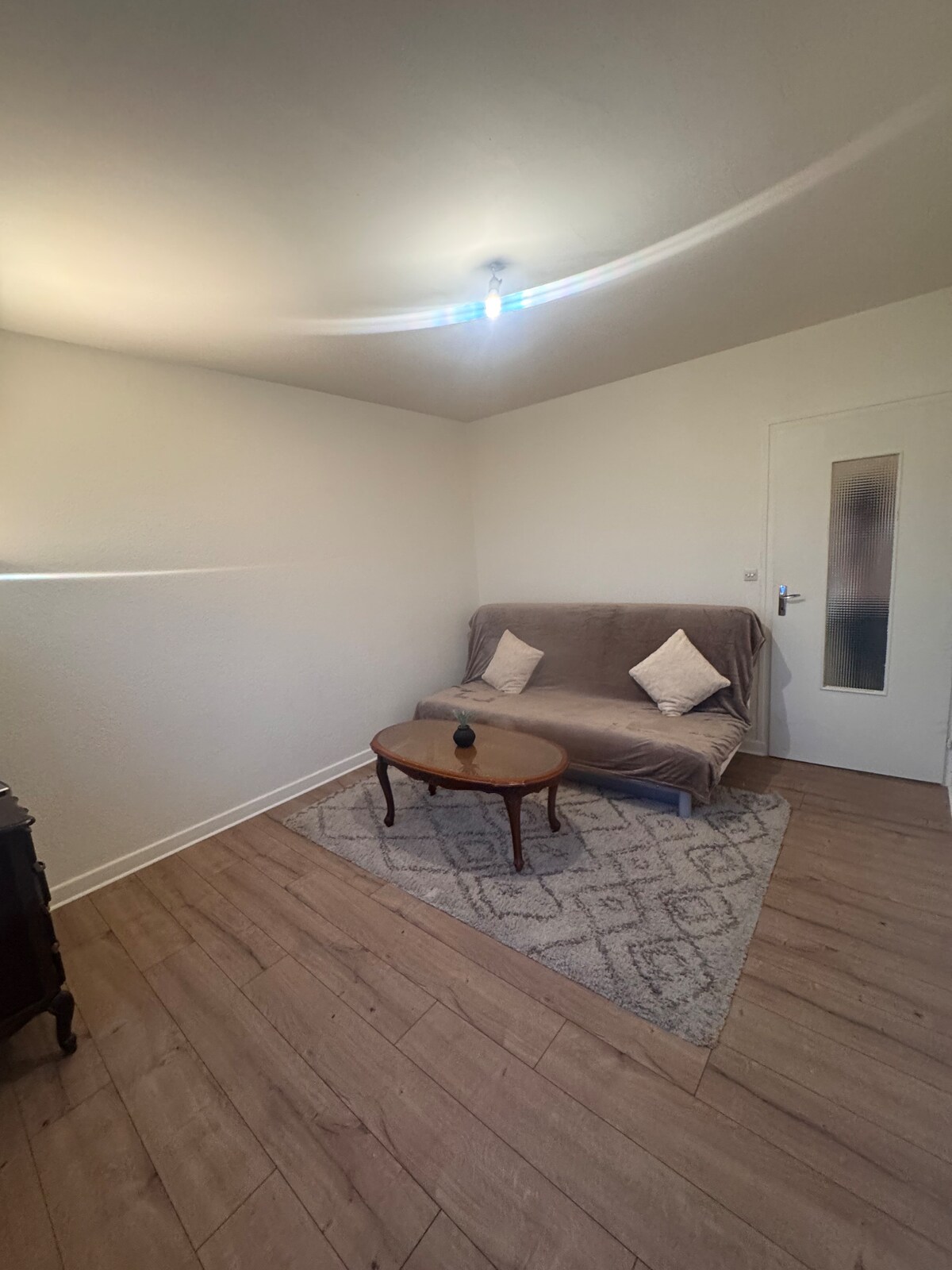 Ambienti i dhomës së gjumit