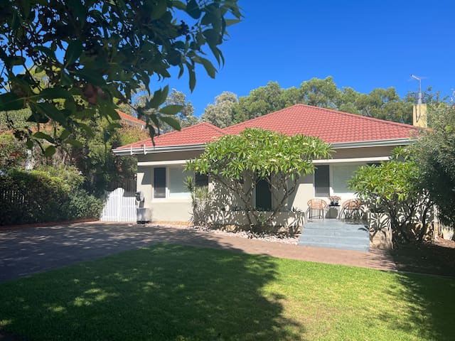 Nedlands Family Home gallery image 2