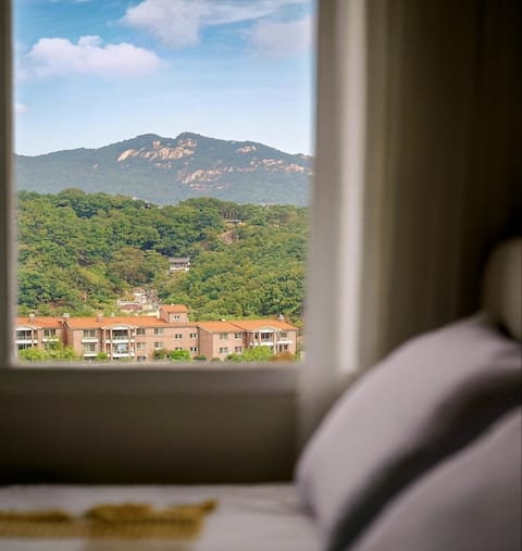 [North Bukhansan Mountain View] Private Single-Family Home in Buam-dong #3-Minute Parking#Tea Ceremo