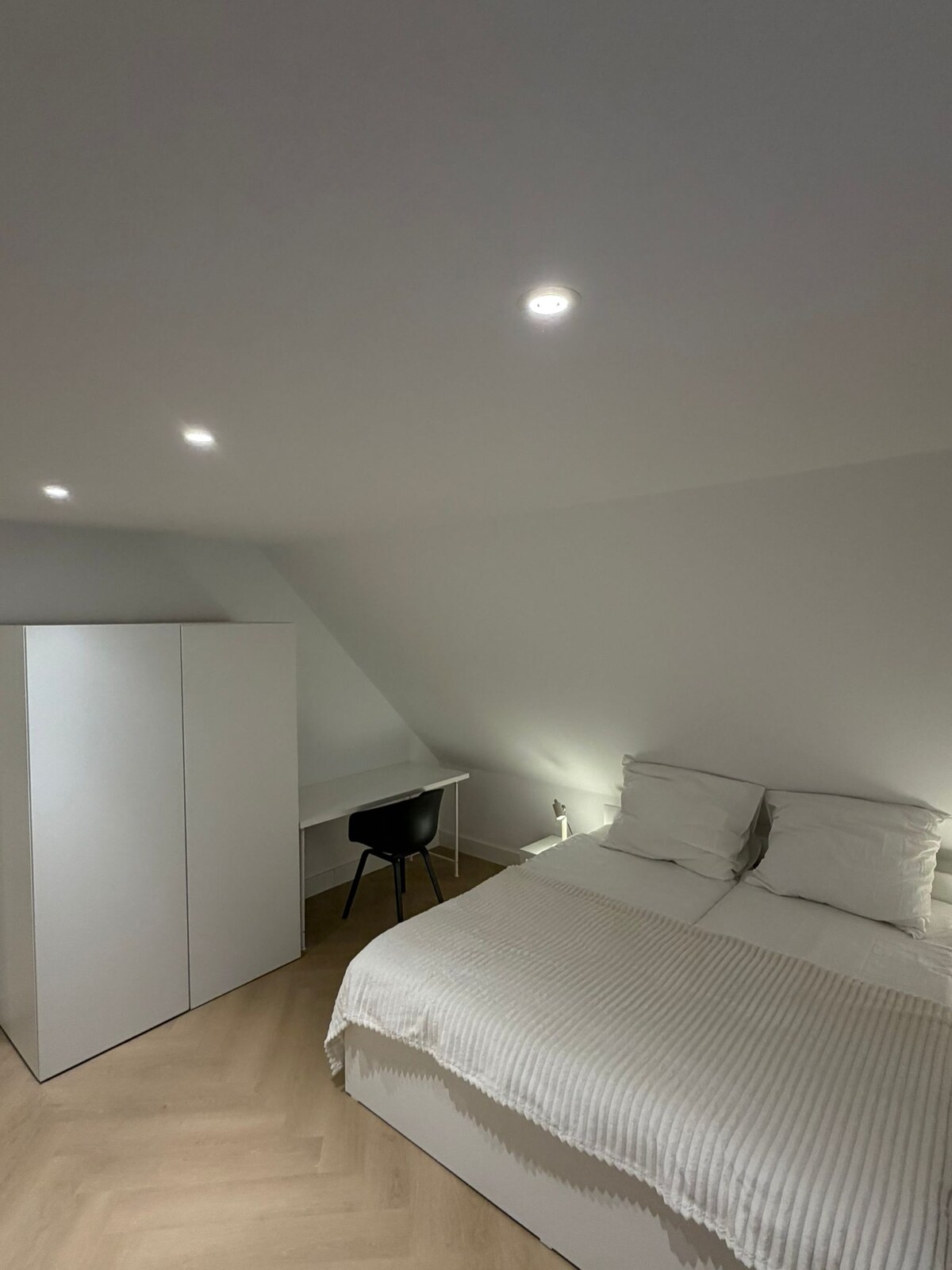 Luxurious Messe business studio in a quiet forest