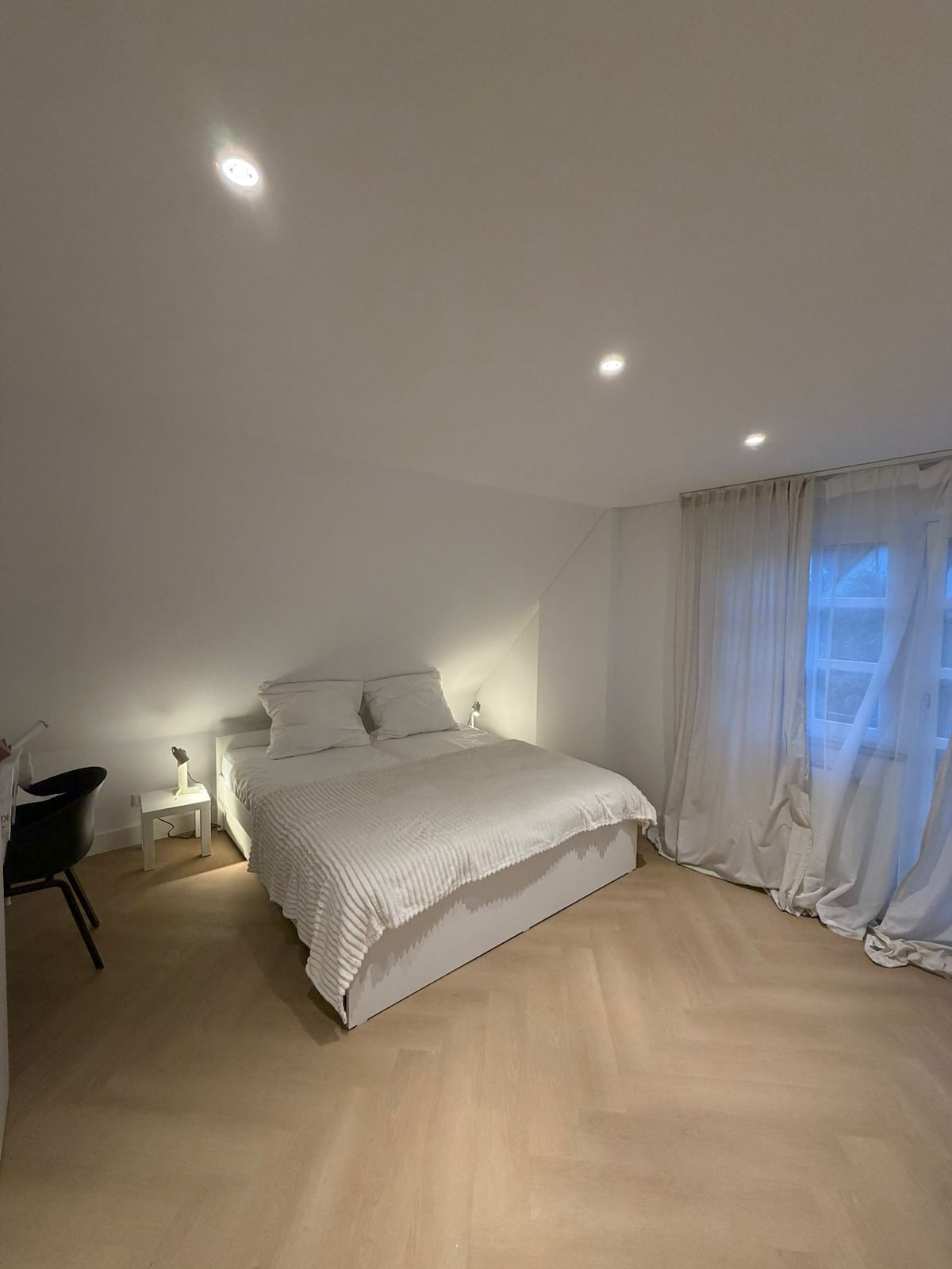 Luxurious Messe business studio in a quiet forest