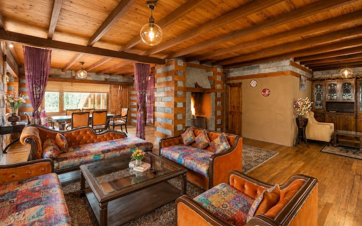 Kaathkuni Boutique Room In Kullu - Kullu