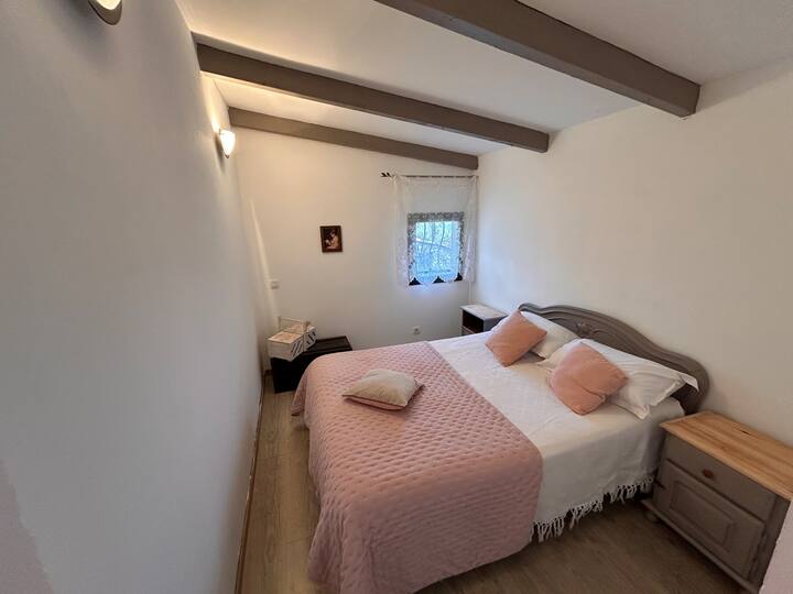 غرفة النوم 1