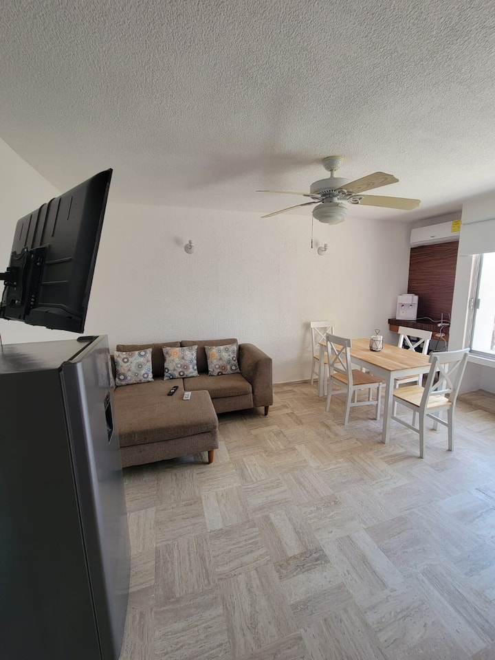 Departamento Dos Habitaciones. Costaazul. - Acapulco