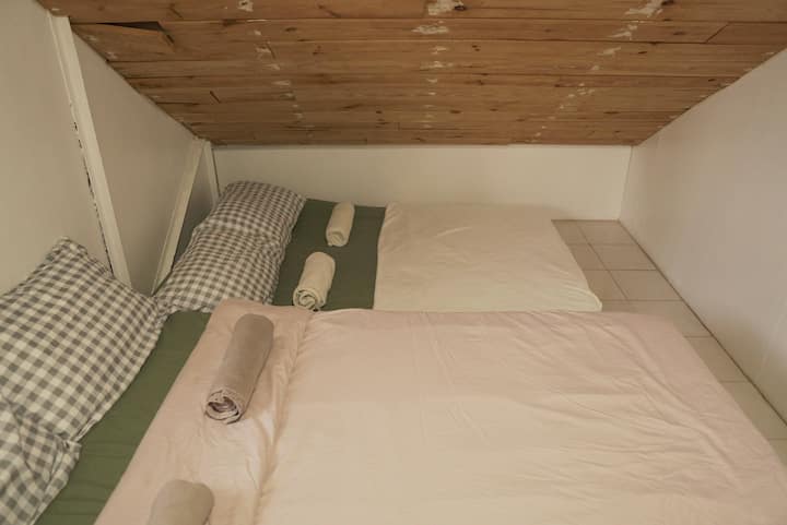 Спална соба на таван