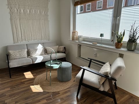 Beliebte Airbnb-Anzeige: Design Apartment with balcony Cologne’s Old Town in Köln