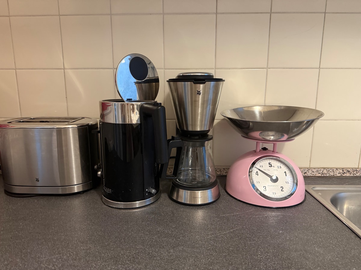Popular Airbnb listing: Bright City-apartment for 4 Guests Hamburg in St. Georg