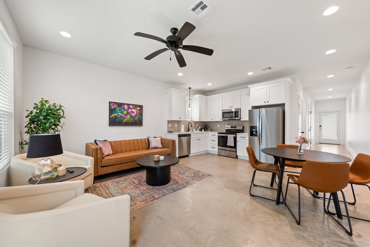 Otvoreni tlocrt s ugodnom atmosferom