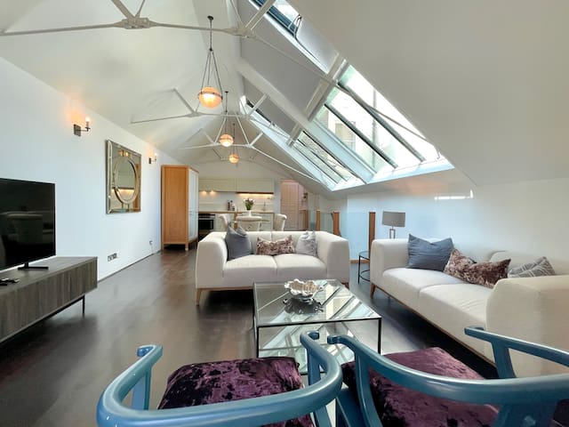 The Ophelia Gardens by Sloane Square