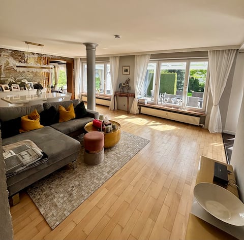 4 bedroom apartment with garden