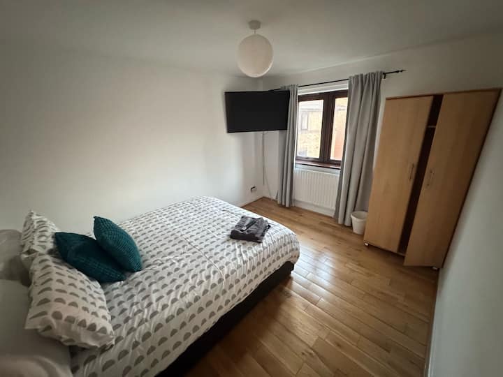 Jacs (J6) | King Sized Room (Haggerston) - Londres