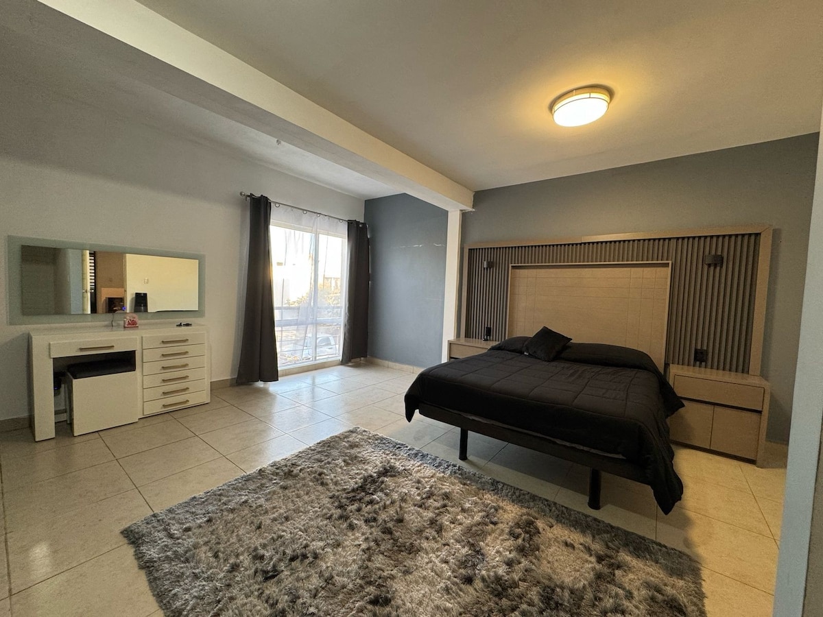 Top Airbnb: House in a residential development in Ciudad Apodaca