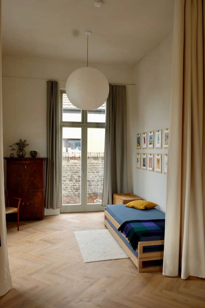 Schlafzimmer 2