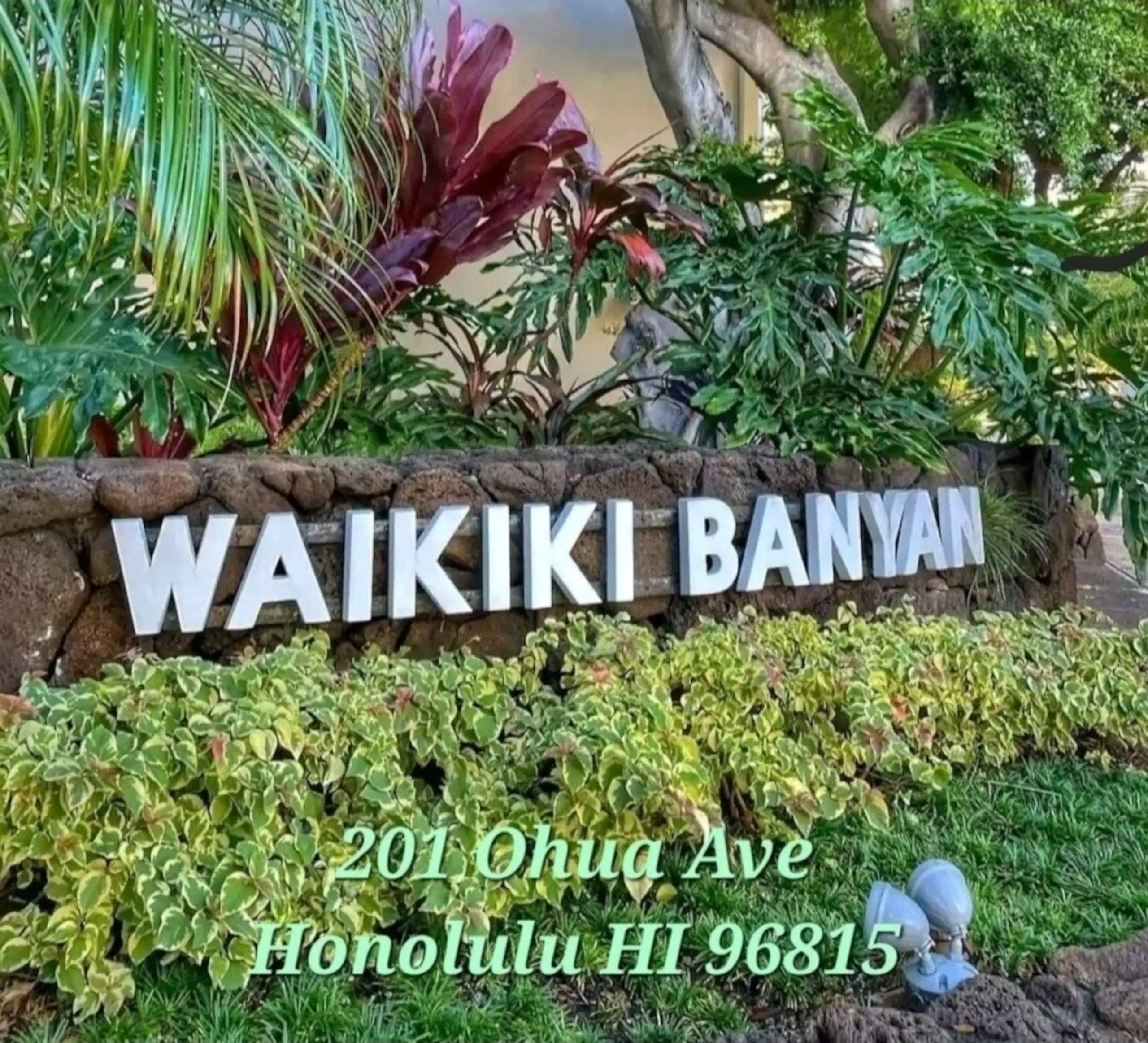 Condo in Honolulu · ★4.89 · 1 bedroom · 3 beds · 1 private bath - Image 34