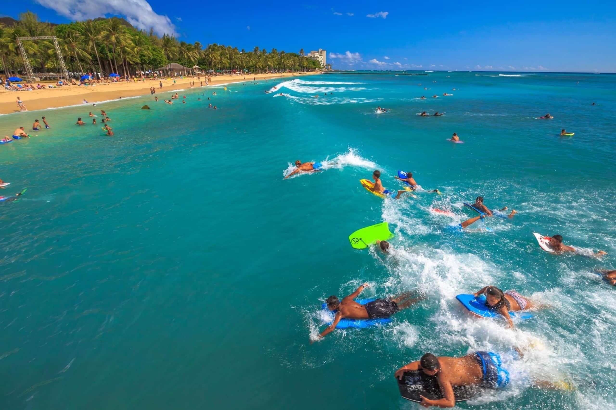 Condo in Honolulu · ★4.89 · 1 bedroom · 3 beds · 1 private bath - Image 46