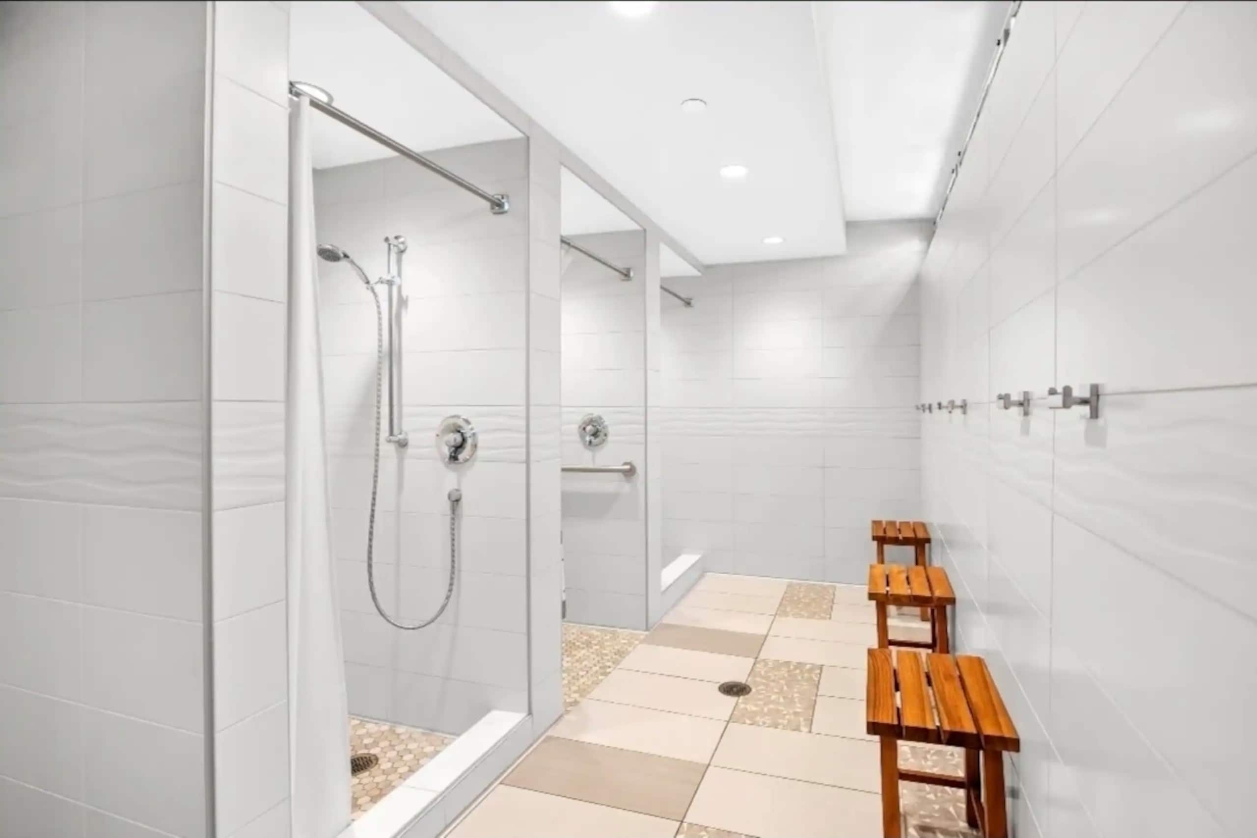 Condo in Honolulu · ★4.89 · 1 bedroom · 3 beds · 1 private bath - Image 43