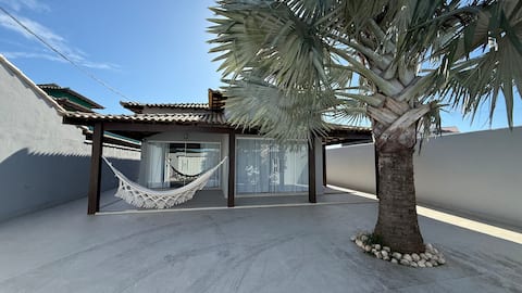 Beautiful home with pool, gourmet area, air conditioning, for up to 15 people