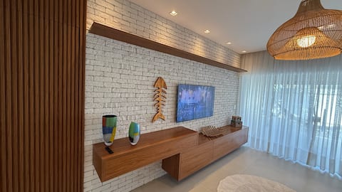 Airbnb em destaque: Beautiful home with pool, gourmet area, air conditioning, for up to 15 people em Iguaba Grande