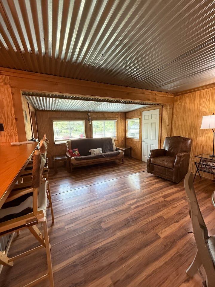 Cedar Cabin At Possum Kingdom Lake - Possum Kingdom Lake, TX