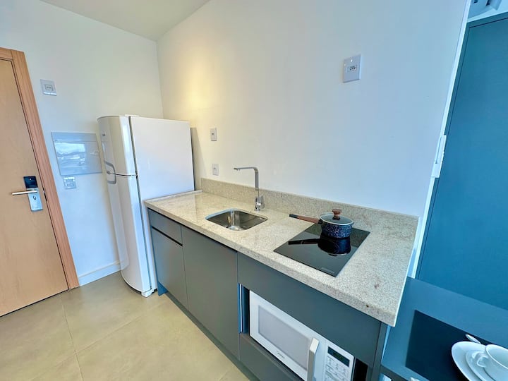 Liv 1408 - Studio Completo Em Porto Alegre C/vaga - Porto Alegre