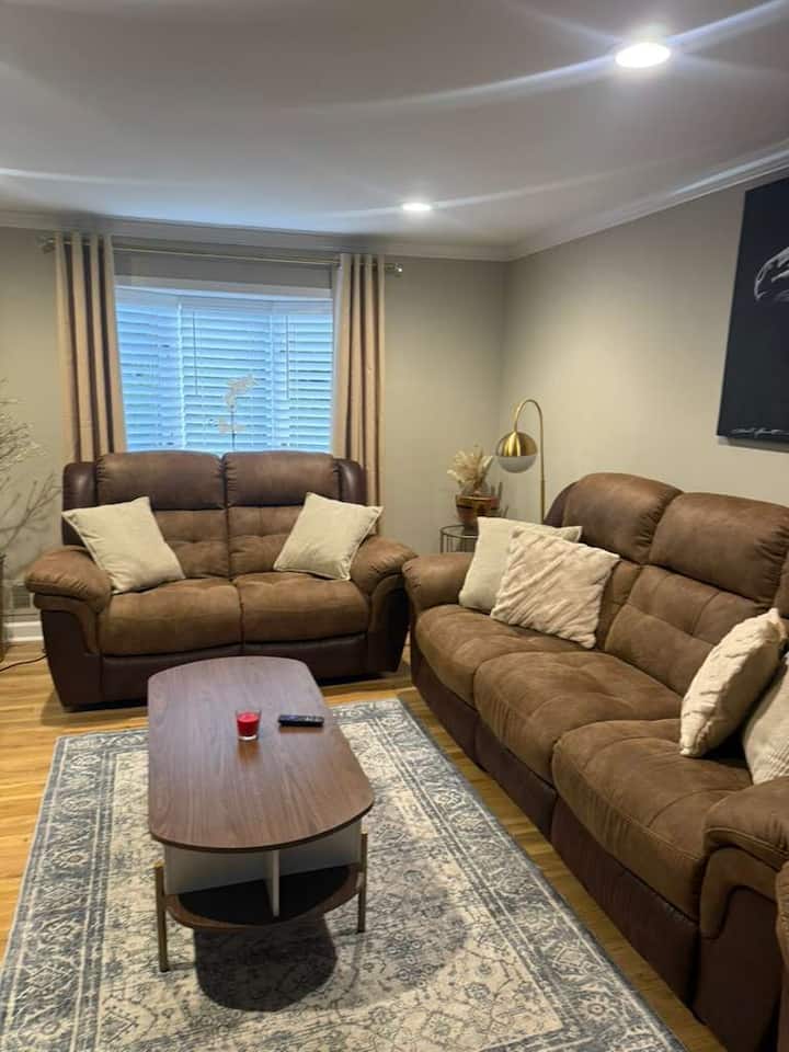 Cozy 3br 1 Bath Upstairs Apt - Stony Brook, NY