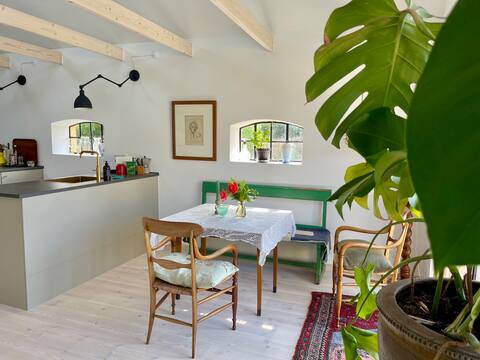 Standhytte Annex by the sea