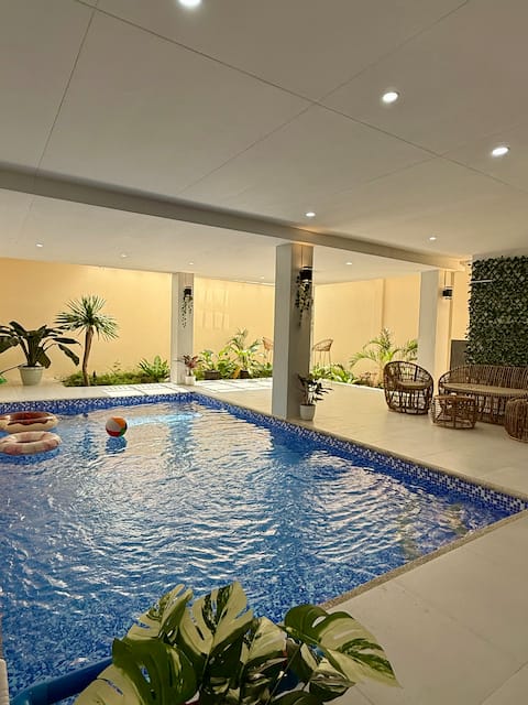 StayEscape Tagaytay Poolhaus