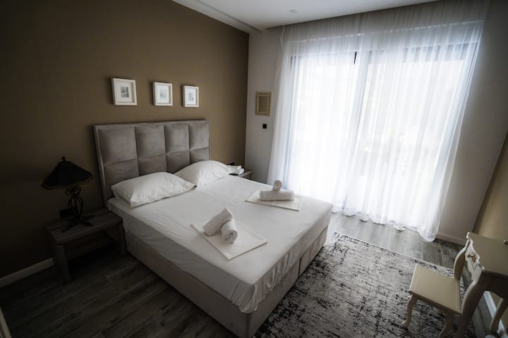 غرفة النوم 2