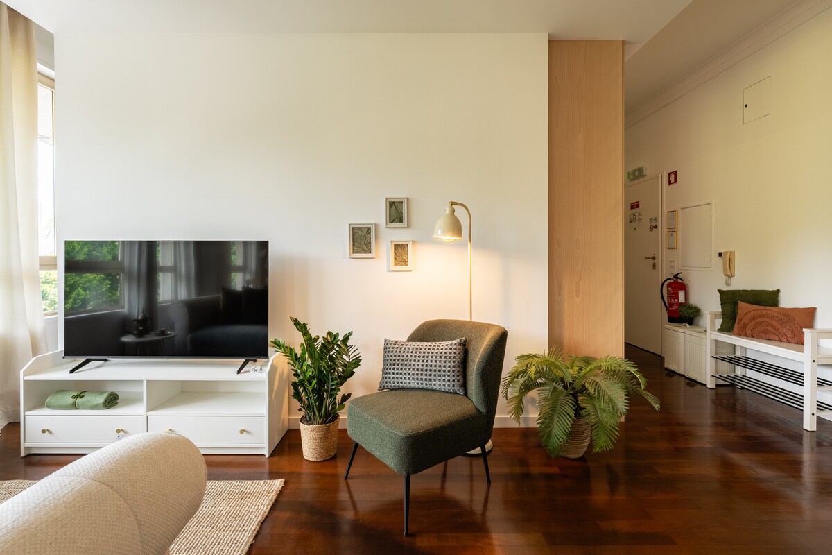 Anúncio popular: [Central Gaia•Porto] Free Garage • MaMa Suites em Santa Marinha